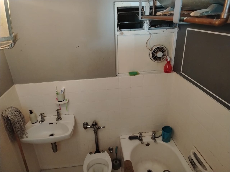 1 Bedroom Property for Sale in Bellville Central Western Cape